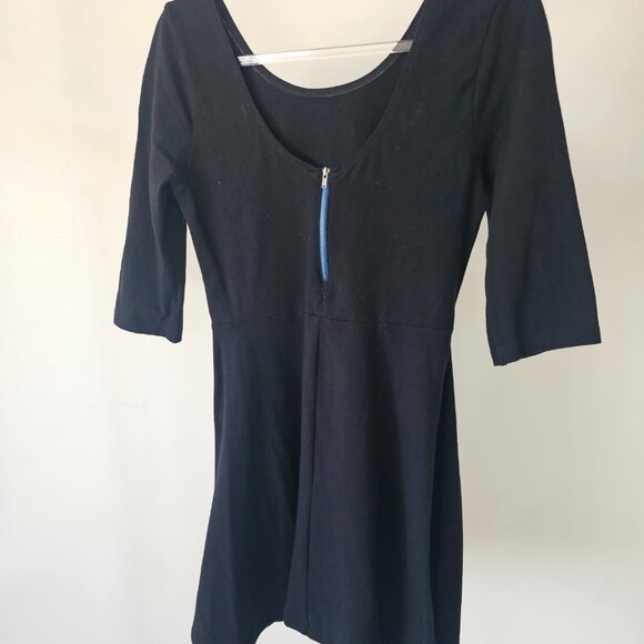 Express Black Long Sleeve Plain Flare Dress w/Blue Zipper (Back) - Picture 2 of 6